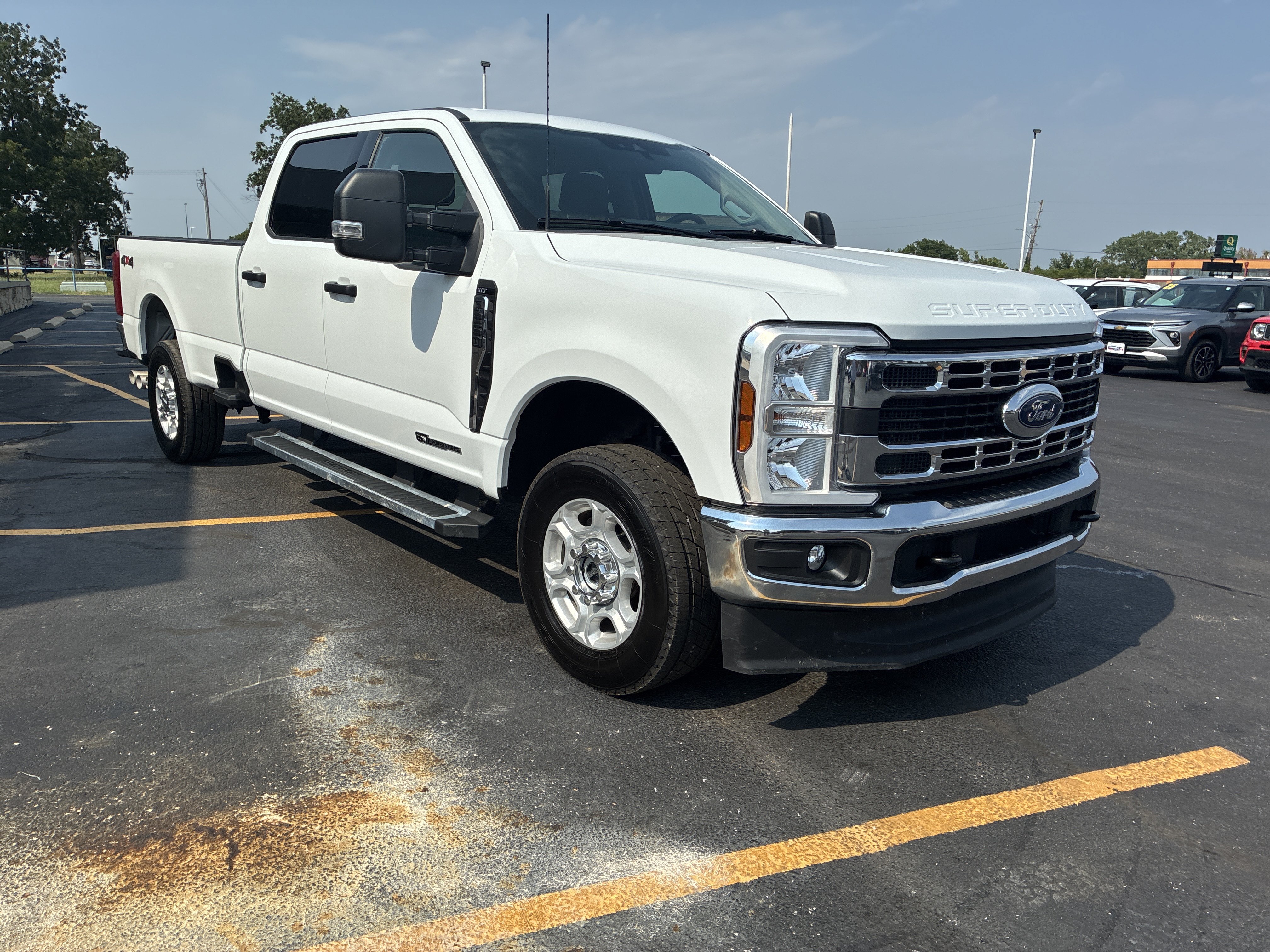 Used 2025 Ford F250 XLT AWD/4WD image 2