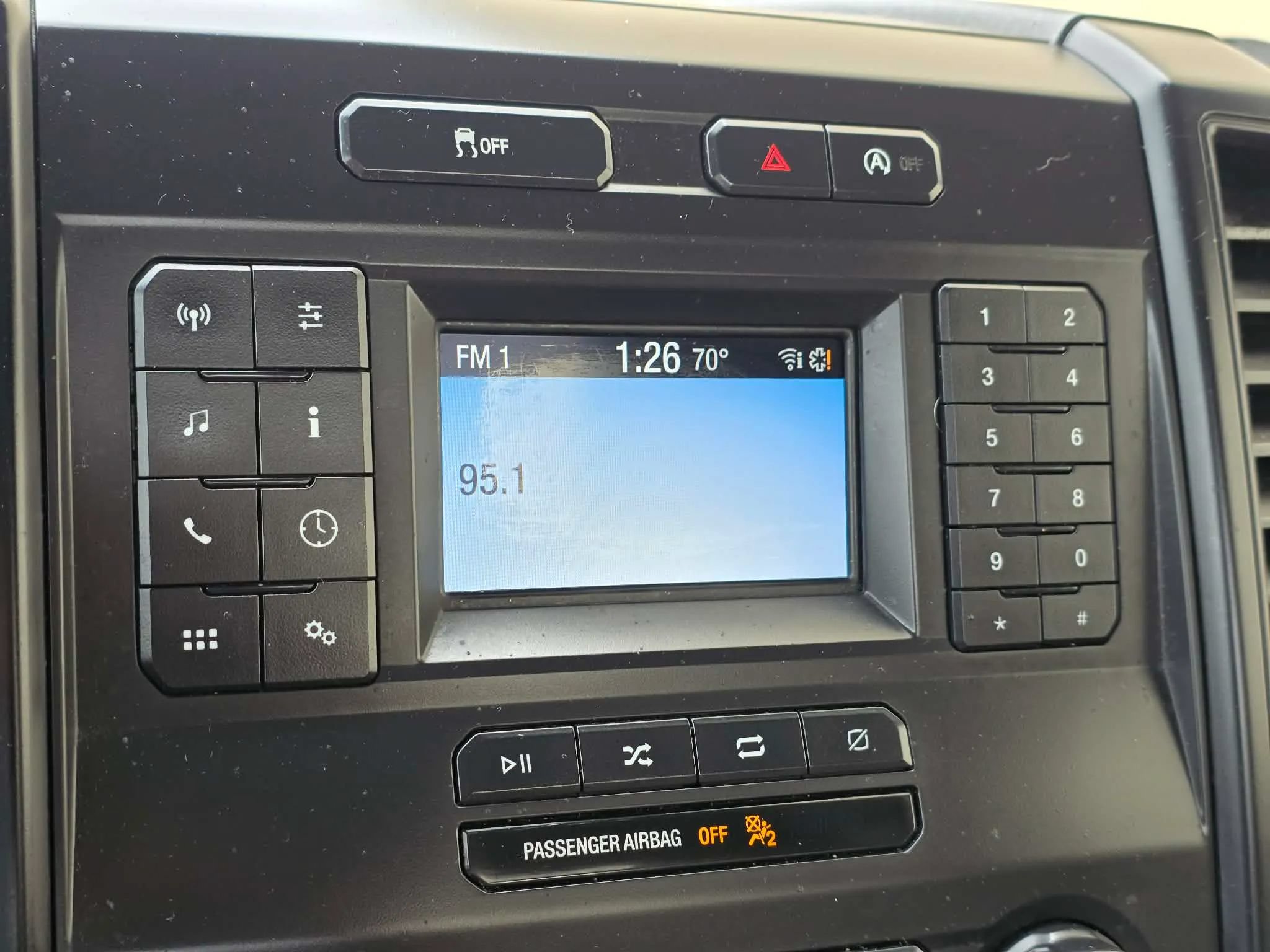 Used 2018 Ford F150 XL w/ Equipment Group 101A Mid RWD image 16
