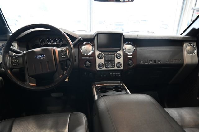 Used 2016 Ford F350 Lariat w/ Lariat Interior Package image 13