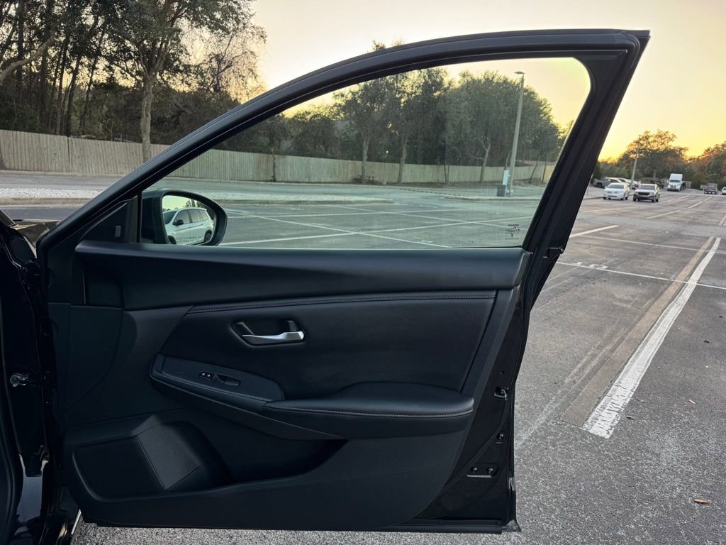 Used 2024 Nissan Sentra SV image 32