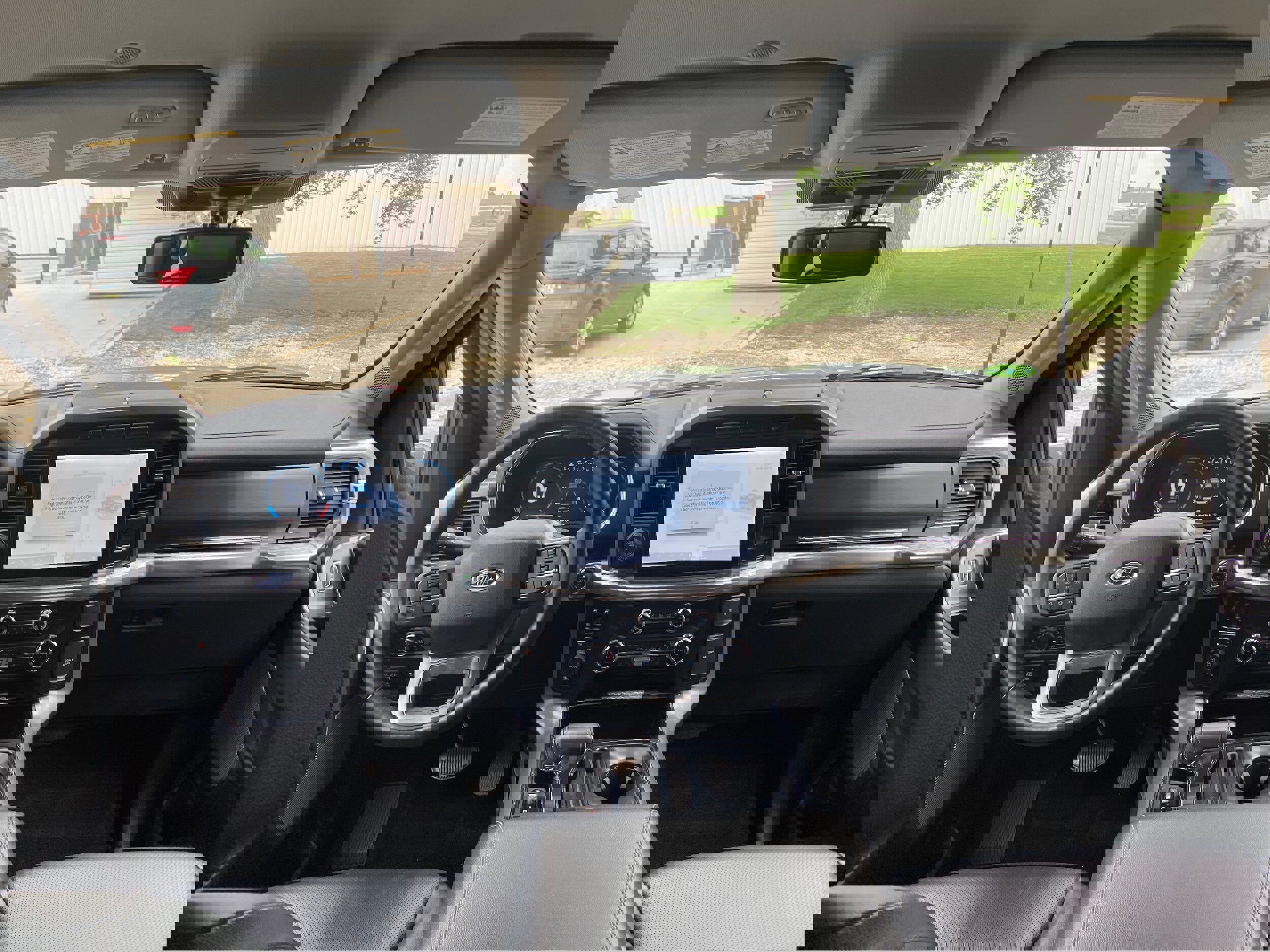Used 2023 Ford F150 Lariat w/ Trailer Tow Package image 8