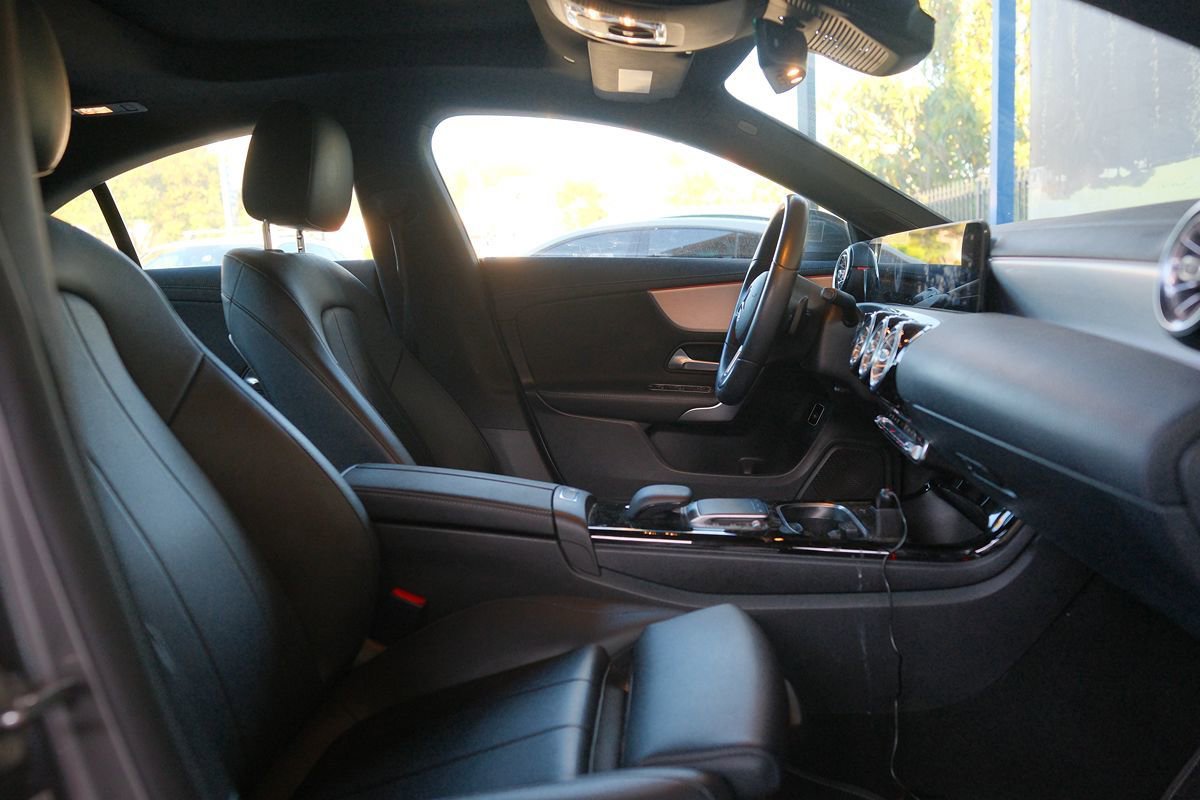 Used 2021 Mercedes-Benz CLA 250 image 25