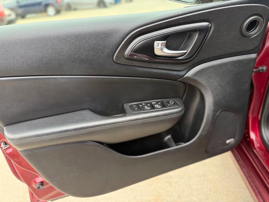 Used 2016 Chrysler 200 S w/ Navigation & Sound Group I FWD image 24