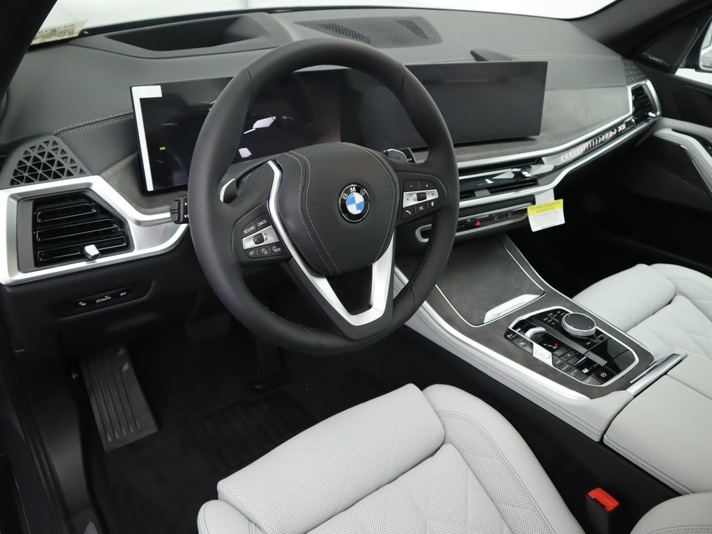 Used 2026 BMW X5 sDrive40i w/ Climate Comfort Package image 10