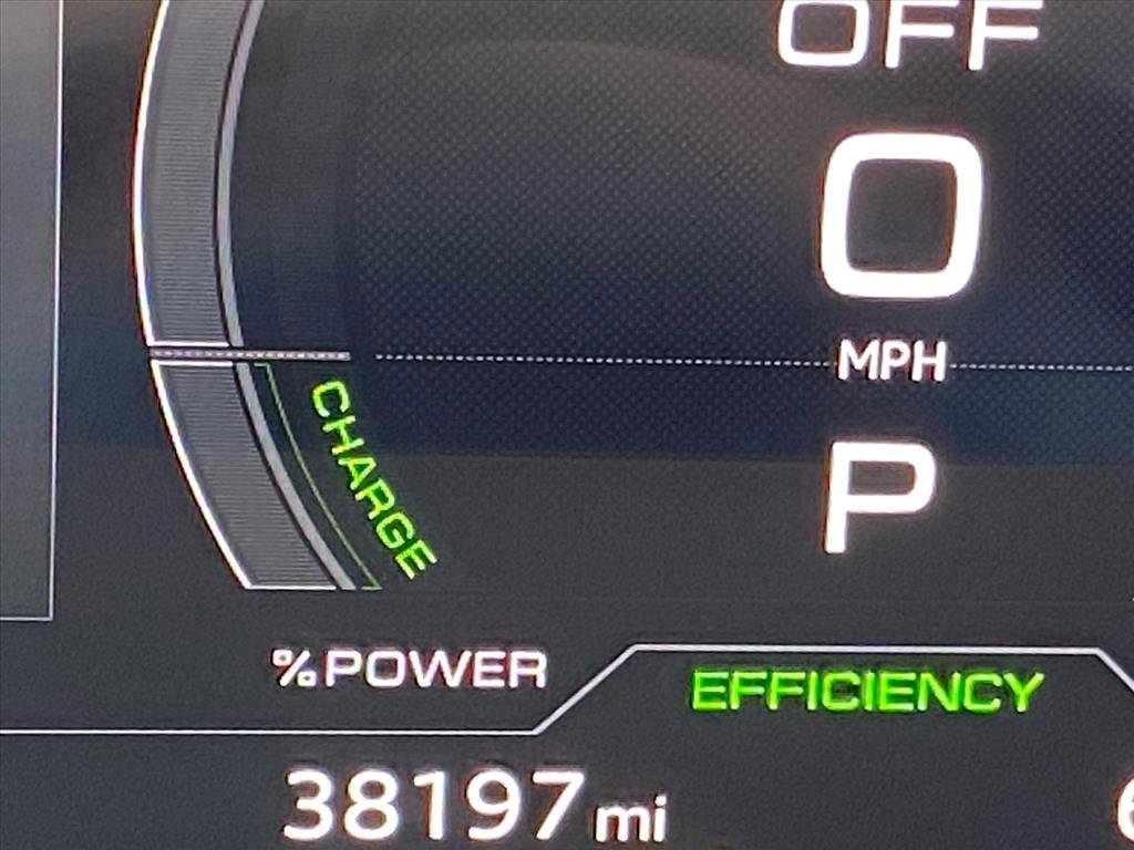 Used 2022 Audi e-tron Premium image 13