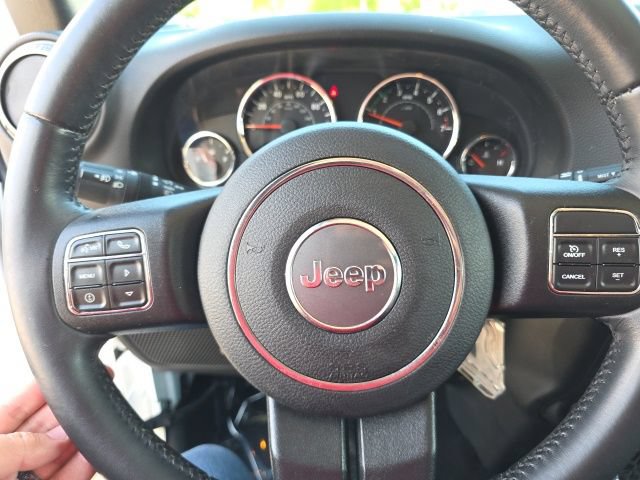 Used 2017 Jeep Wrangler Unlimited Sport w/ Connectivity Group AWD/4WD image 9