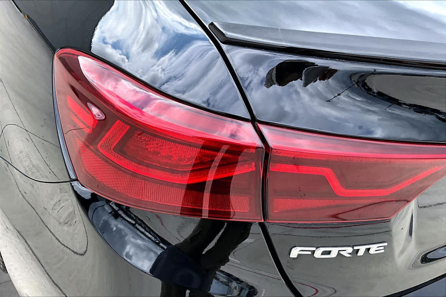 Used 2020 Kia Forte GT-Line FWD image 26
