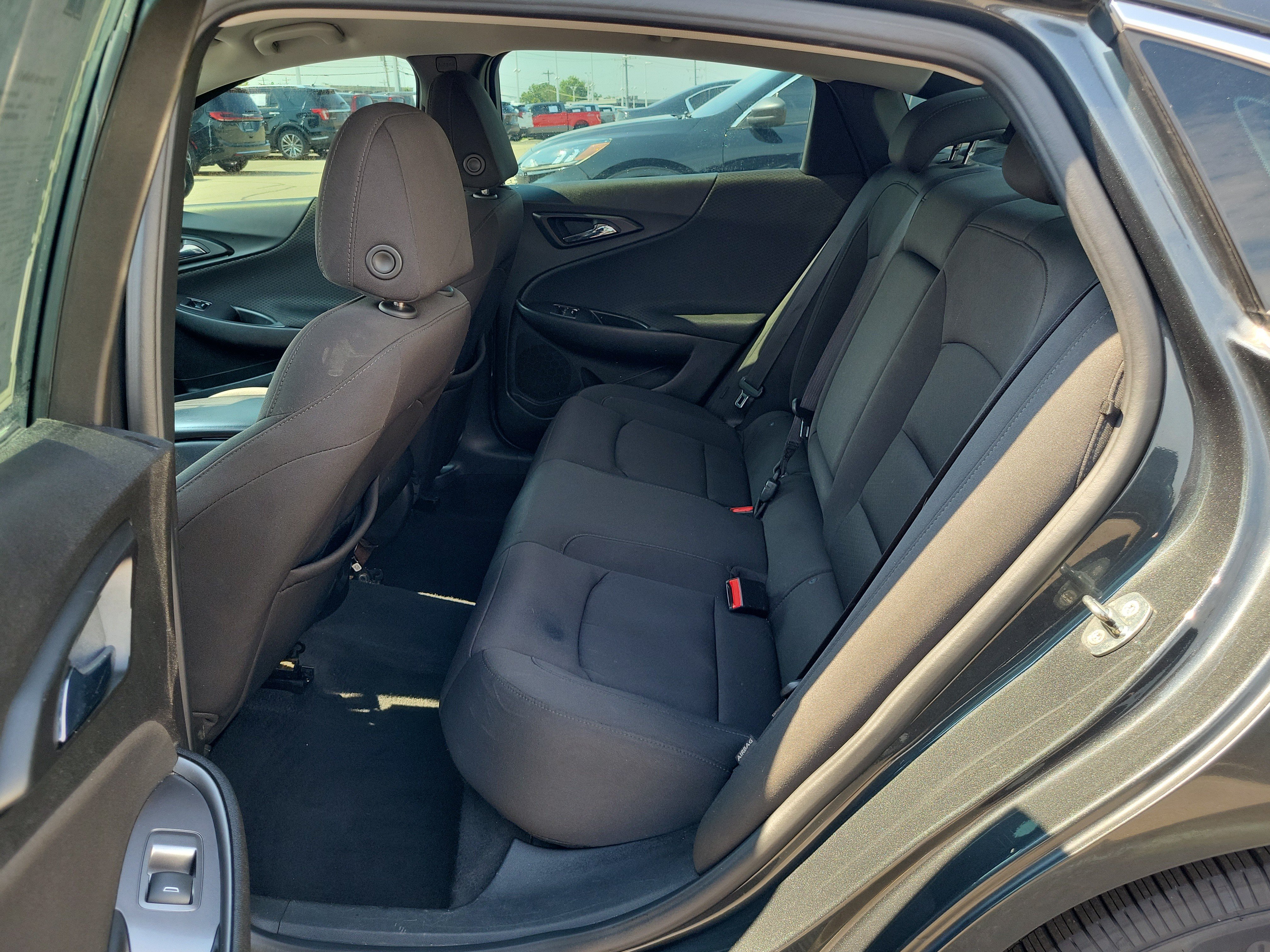 Used 2018 Chevrolet Malibu LS FWD image 11