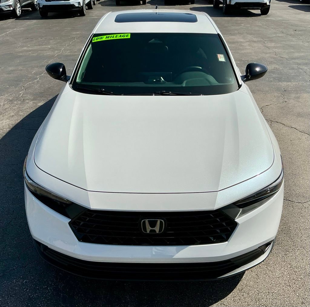 Used 2025 Honda Accord Sport image 11