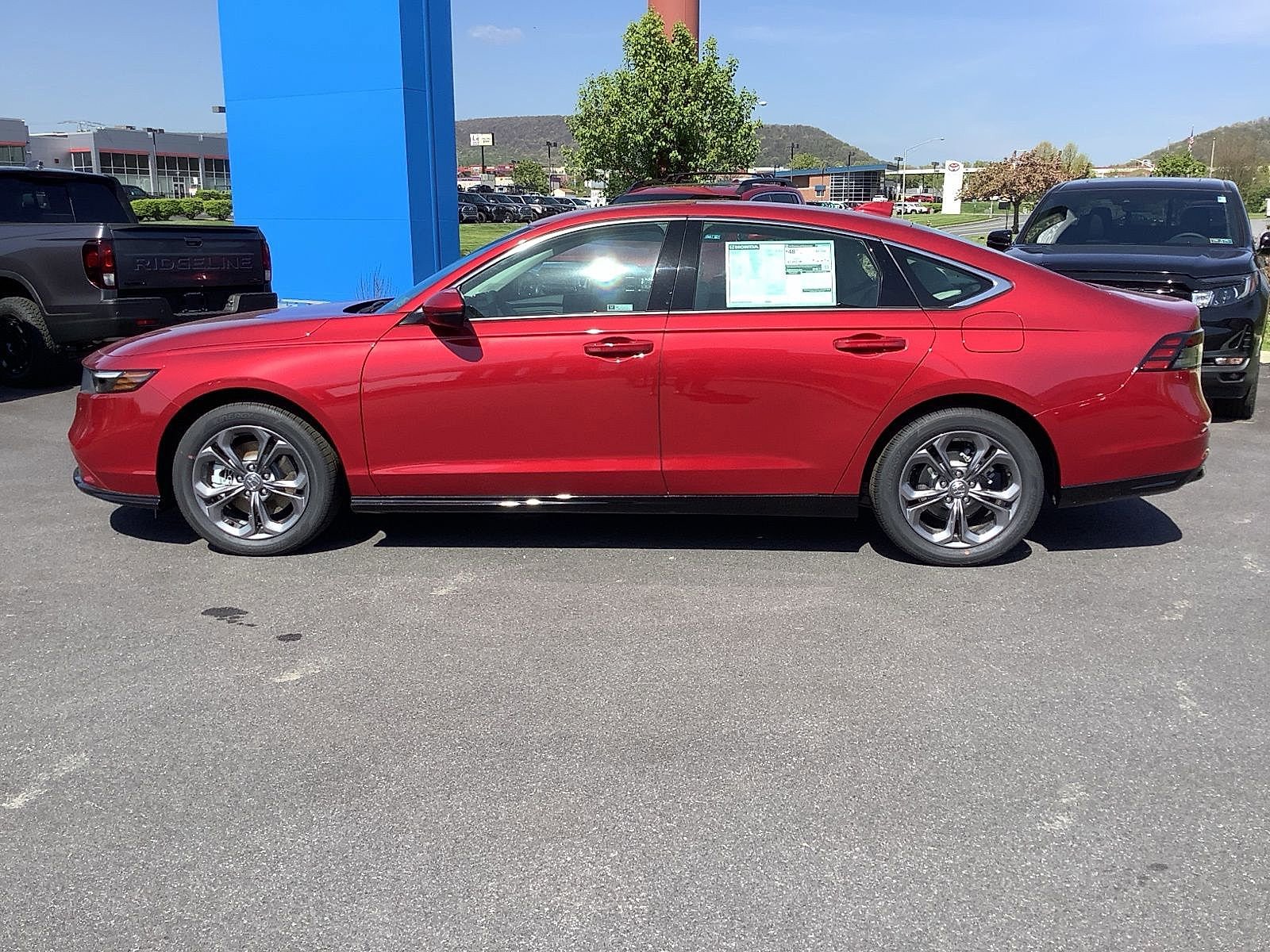 New 2026 Honda Accord EX-L image 3