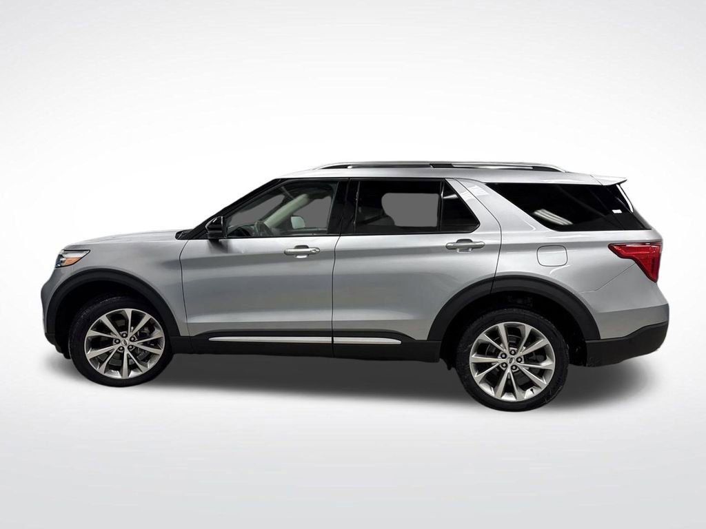 Used 2023 Ford Explorer Platinum w/ Class IV Trailer Tow Package image 12
