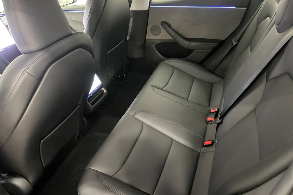 Used 2026 Tesla Model 3 RWD image 13