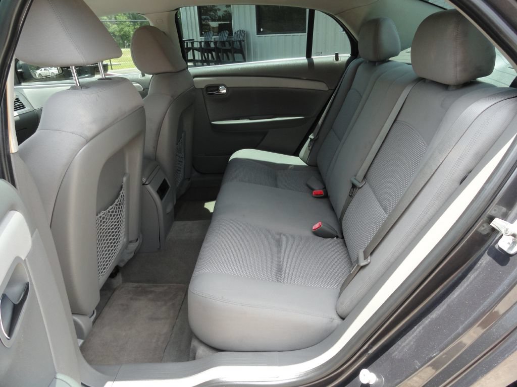 Used 2010 Chevrolet Malibu LS FWD image 10