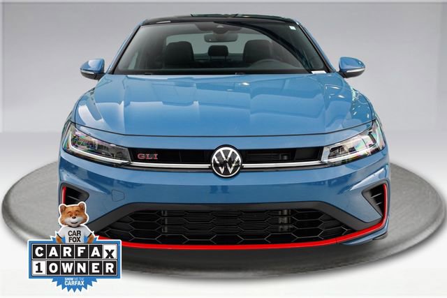 Used 2025 Volkswagen Jetta GLI Autobahn FWD image 2
