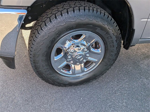 Used 2024 RAM 2500 Tradesman w/ Chrome Appearance Group image 10