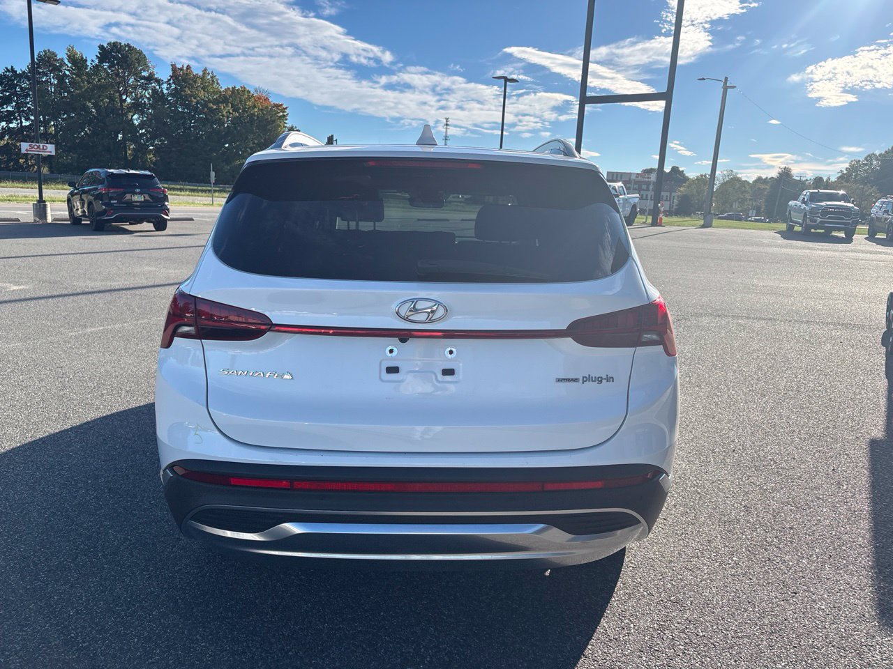 Used 2023 Hyundai Santa Fe Limited w/ Cargo Package AWD/4WD image 6
