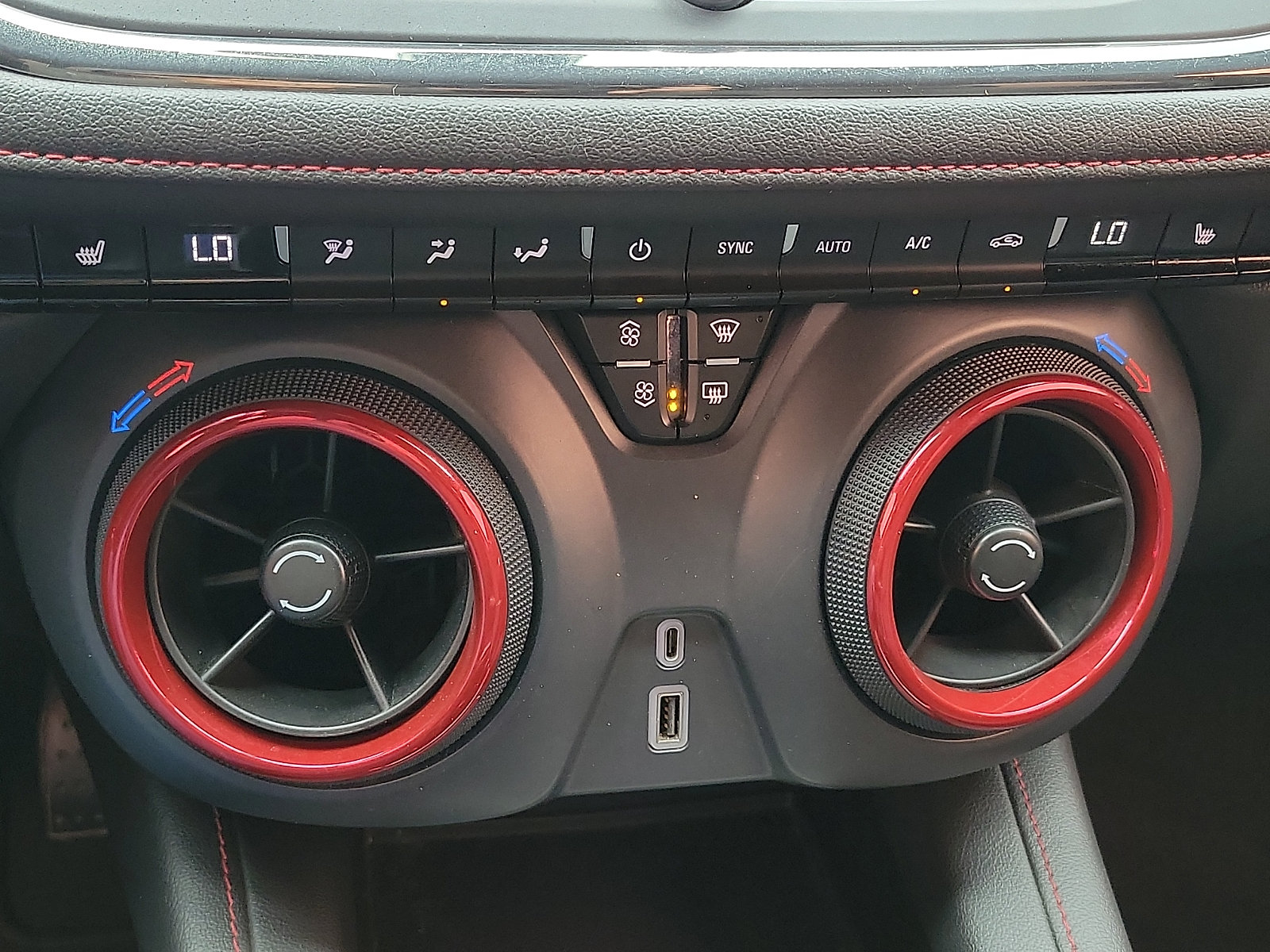 Used 2020 Chevrolet Blazer RS FWD image 15