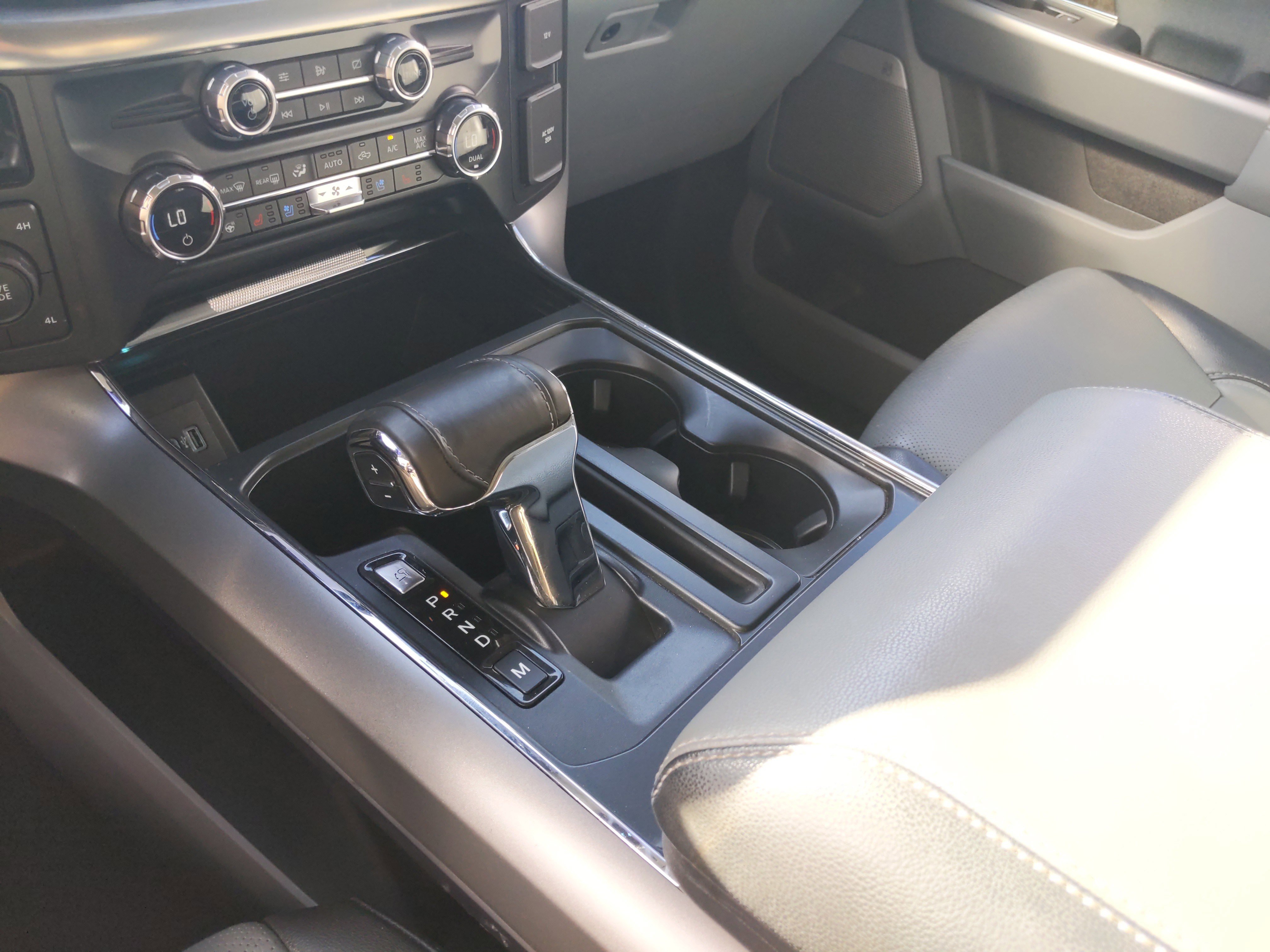 Used 2021 Ford F150 Lariat w/ Equipment Group 502A High image 21