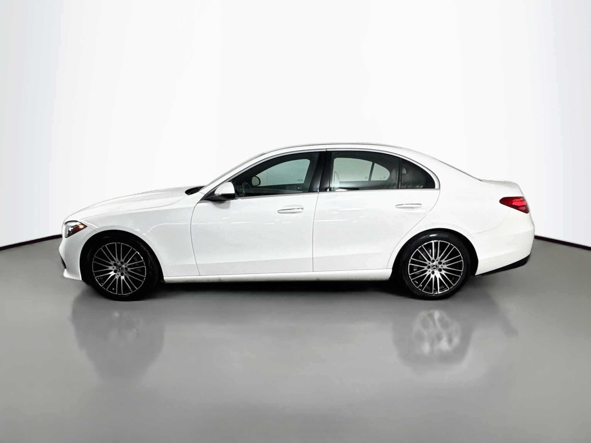 Used 2023 Mercedes-Benz C 300 4MATIC Sedan image 6