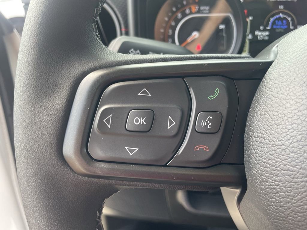 New 2025 Jeep Gladiator Rubicon w/ Safety Group AWD/4WD image 17