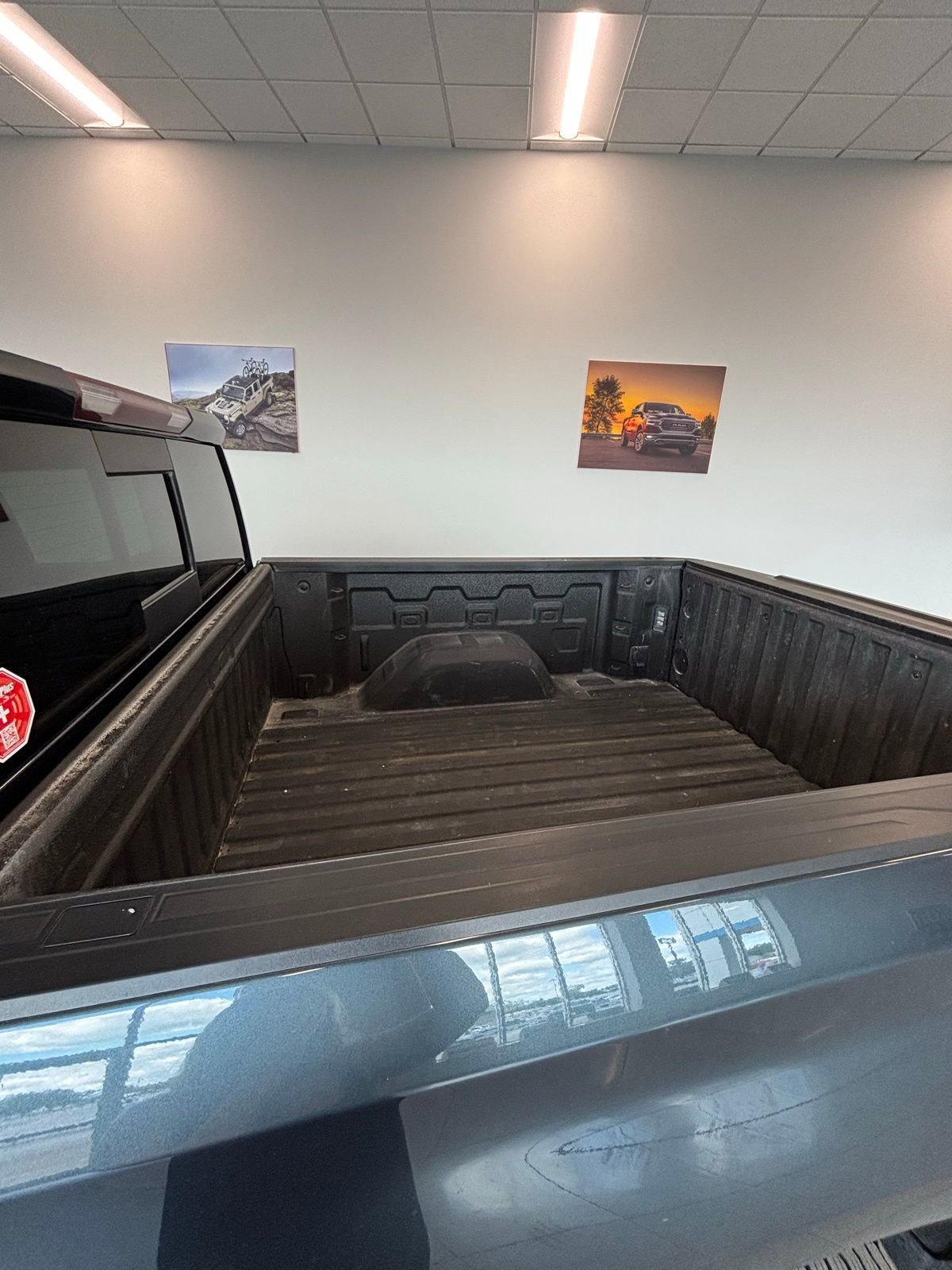 Used 2019 Chevrolet Silverado 1500 LTZ w/ LTZ Plus Package image 16