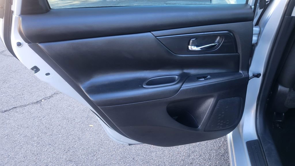 Used 2016 Nissan Altima 2.5 S w/ Power Driver Seat Package image 21