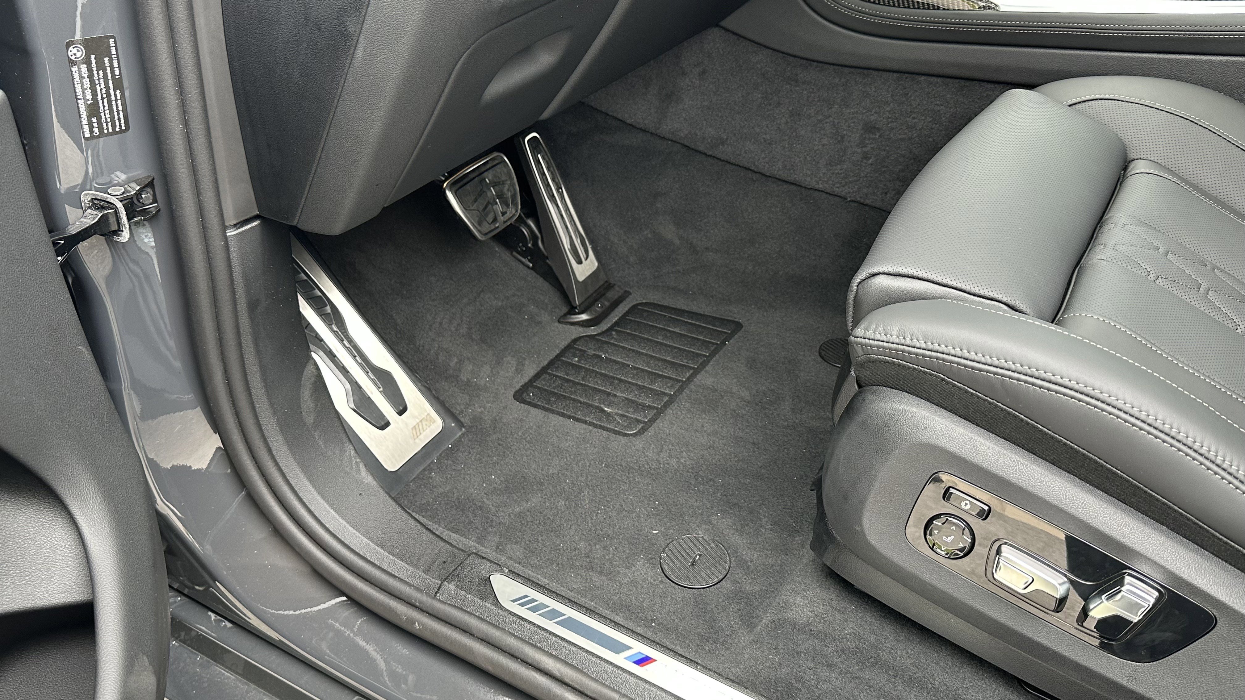 Used 2026 BMW X7 M60i image 15
