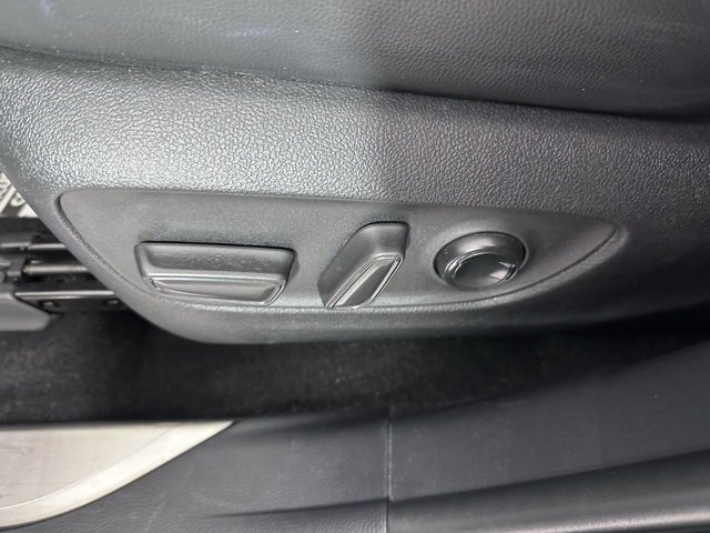 Used 2023 Toyota Highlander Platinum image 23