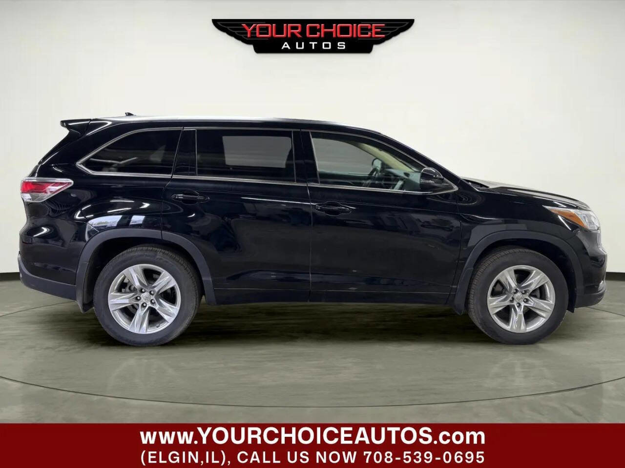 Used 2014 Toyota Highlander Limited w/ Driver Technology Package AWD/4WD image 9