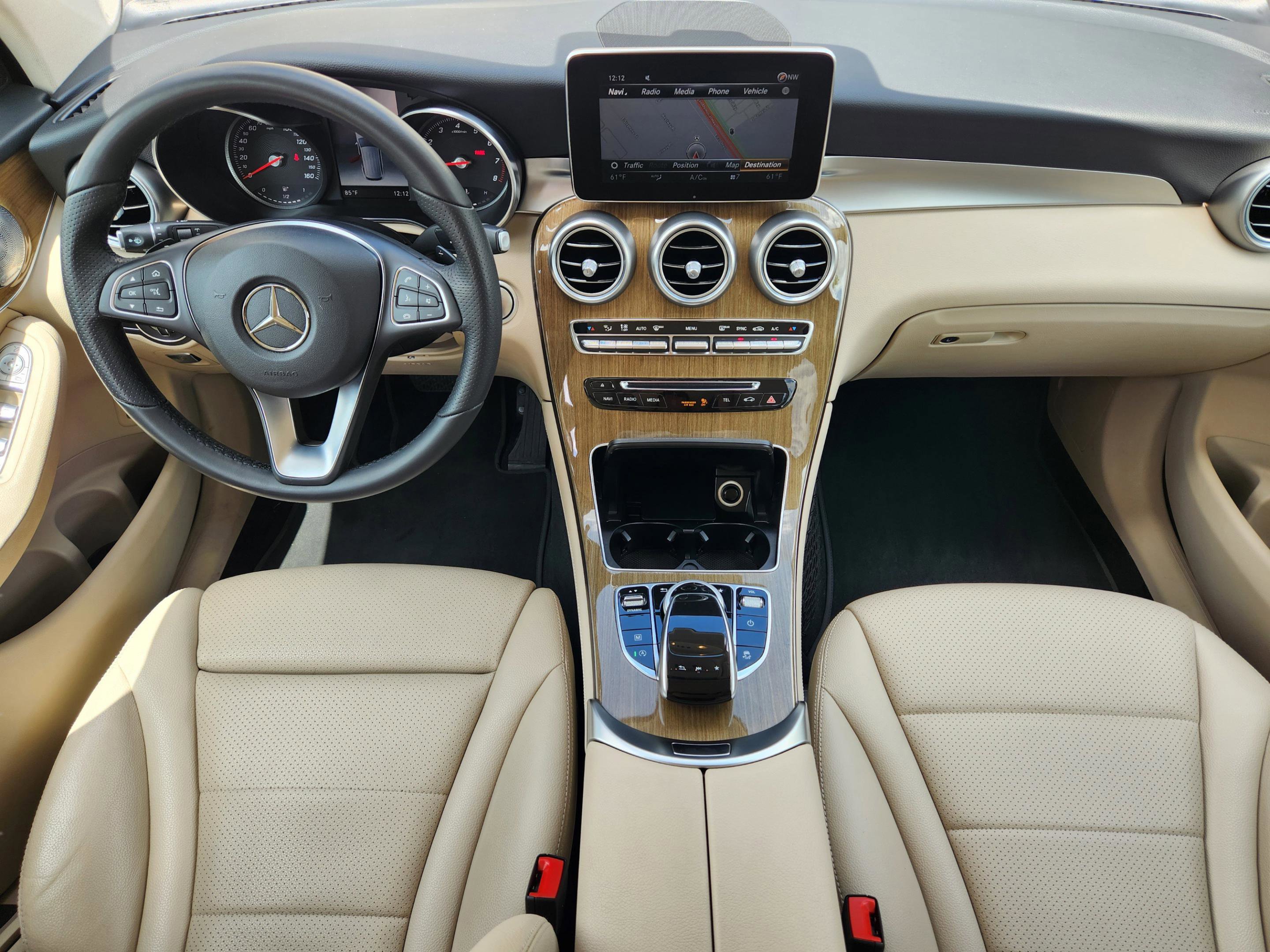 Used 2018 Mercedes-Benz GLC 300 4MATIC image 18