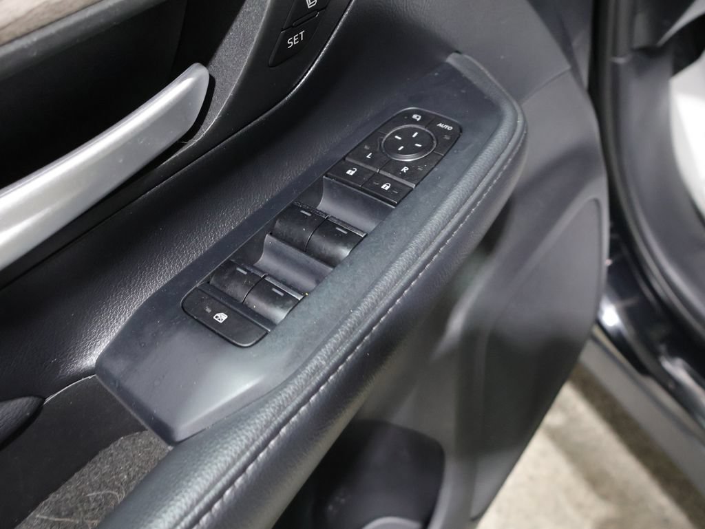 Used 2024 Toyota Grand Highlander AWD image 15