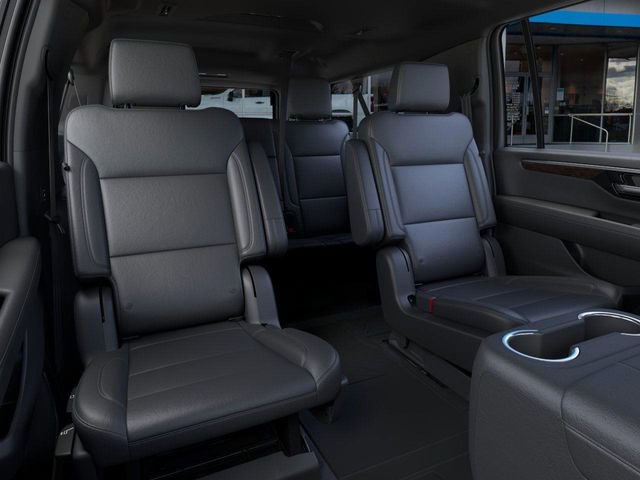 New 2026 Chevrolet Suburban Z71 image 17