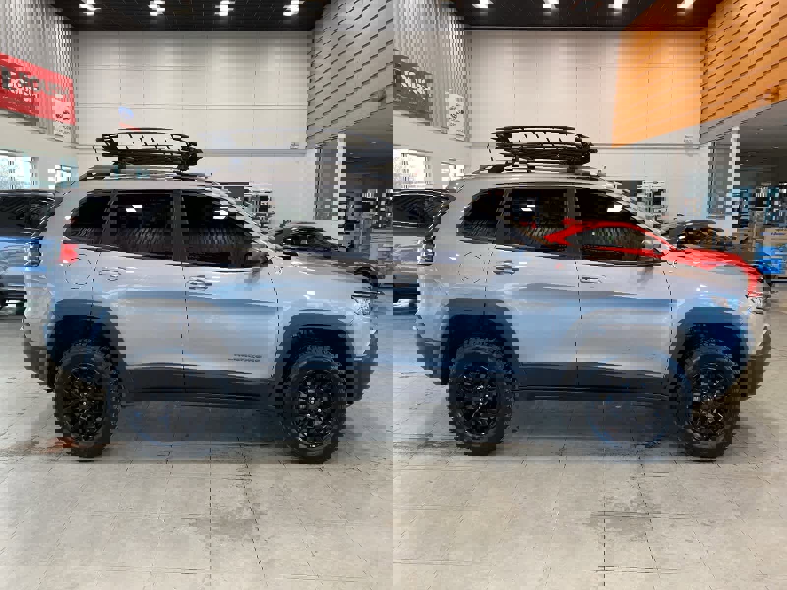 Used 2020 Jeep Cherokee Trailhawk w/ Cold Weather Group image 6