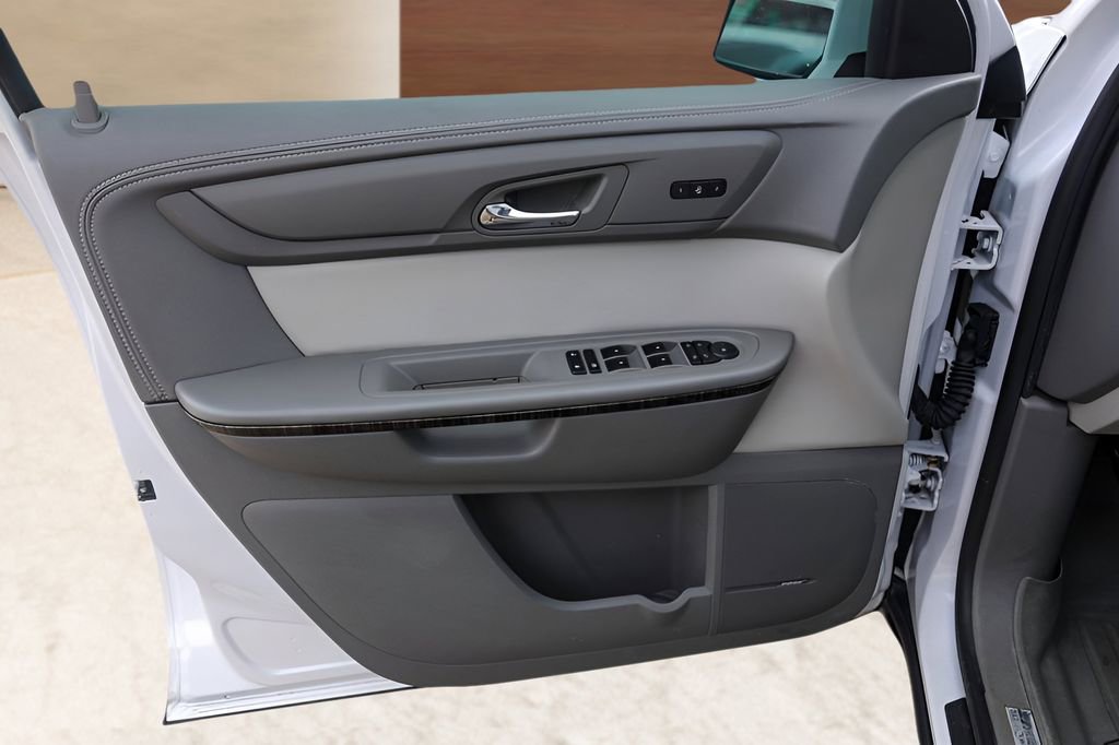Used 2017 GMC Acadia Limited SLT image 21
