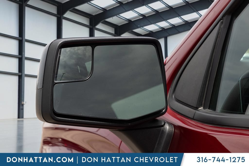 Used 2022 Chevrolet Silverado 1500 RST w/ Convenience Package II AWD/4WD image 29