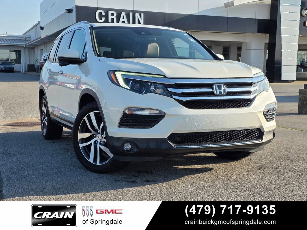 Used 2018 Honda Pilot Touring image 1