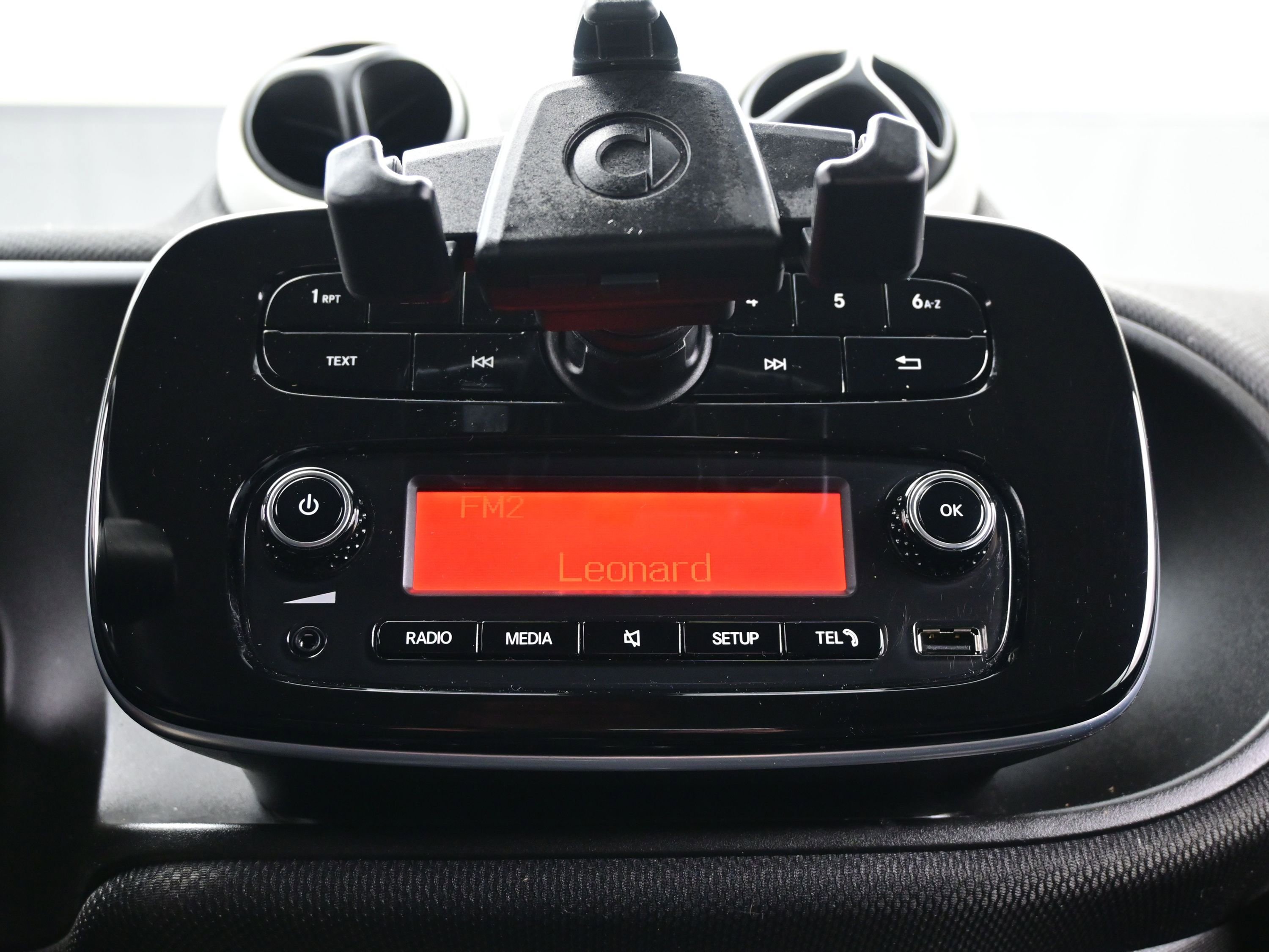 Used 2016 smart fortwo passion image 14