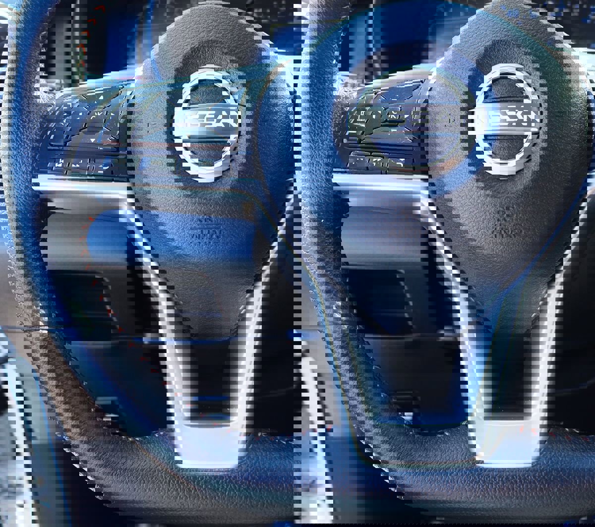 Used 2023 Nissan Kicks SR image 51