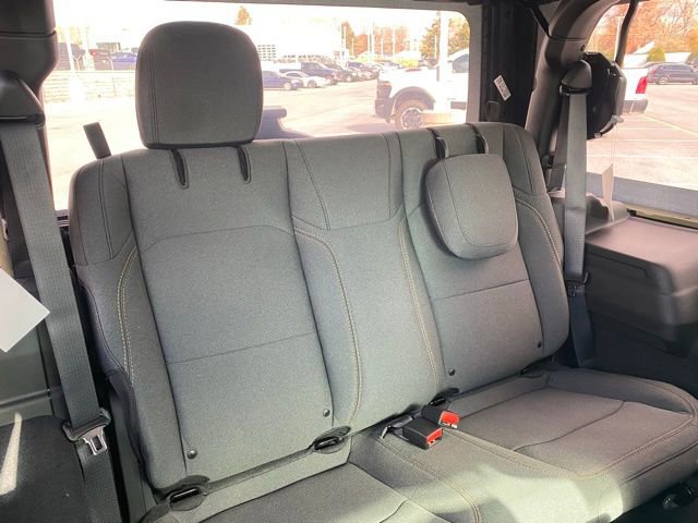 New 2026 Jeep Wrangler Sport AWD/4WD image 30