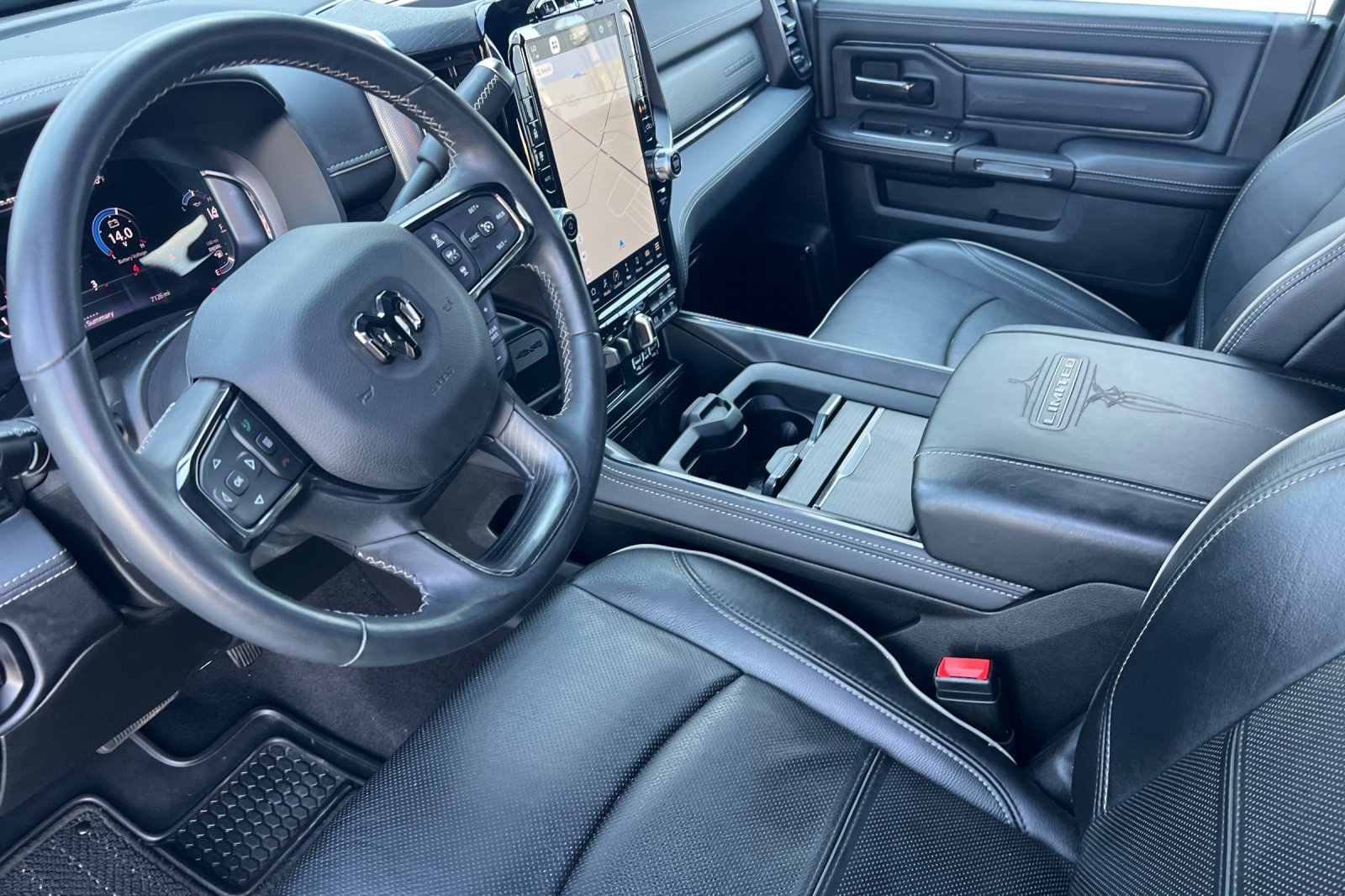 Used 2024 RAM 3500 Limited w/ Night Edition AWD/4WD image 4