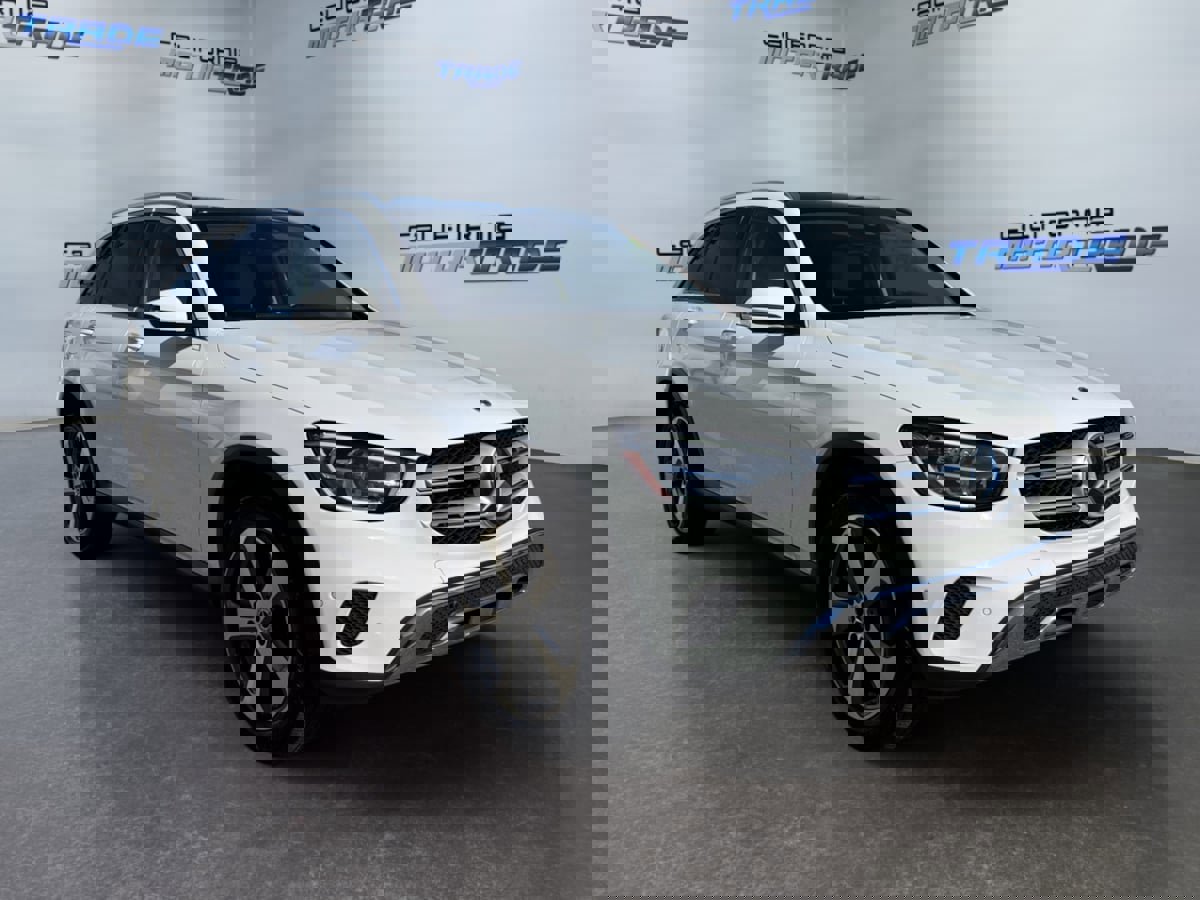 Used 2022 Mercedes-Benz GLC 300 4MATIC image 3