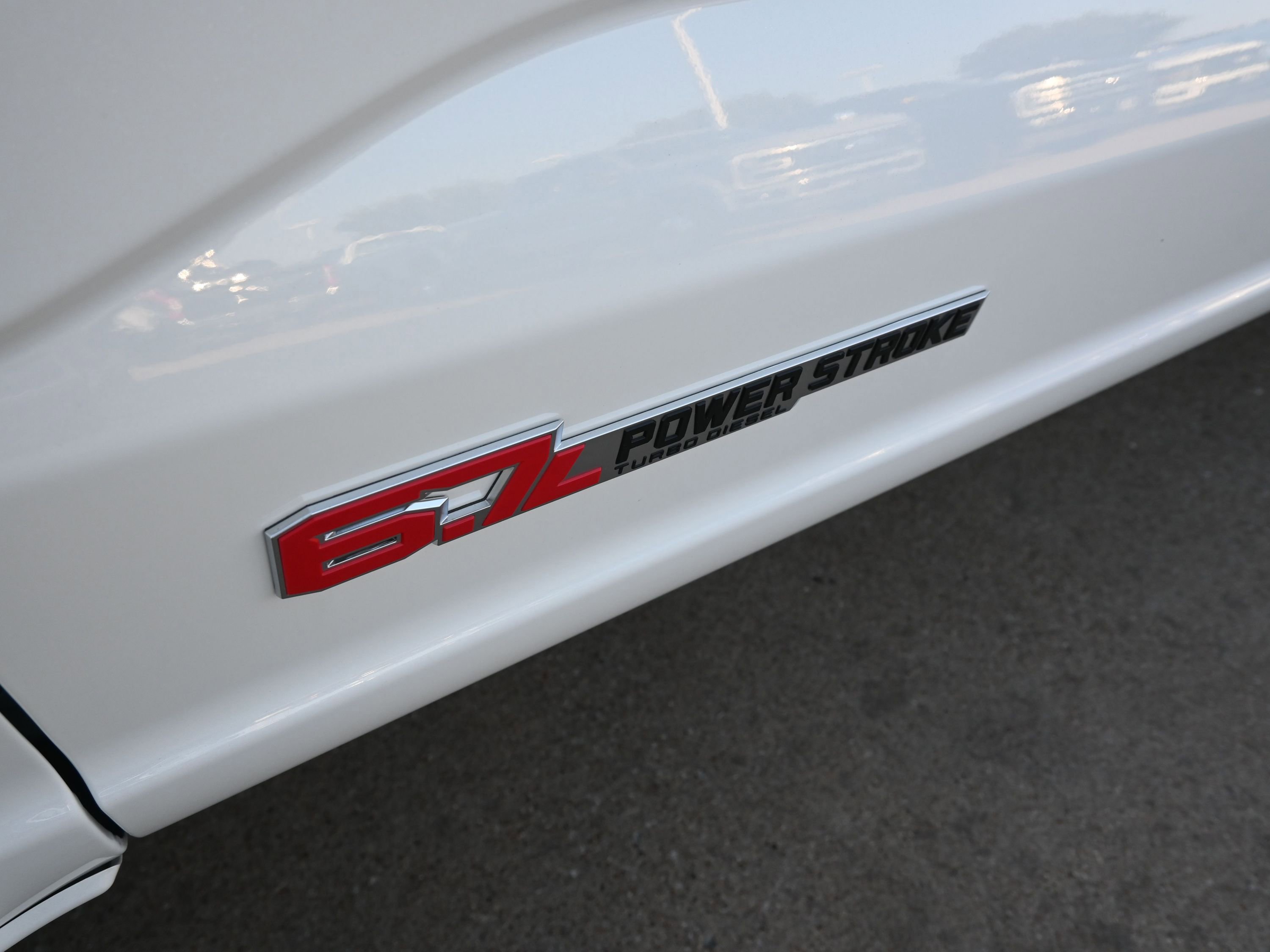 New 2026 Ford F450 Platinum w/ Platinum Plus Package image 13