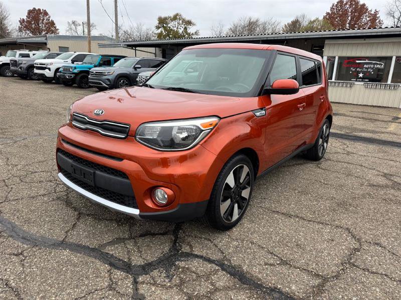 Used 2019 Kia Soul + image 3