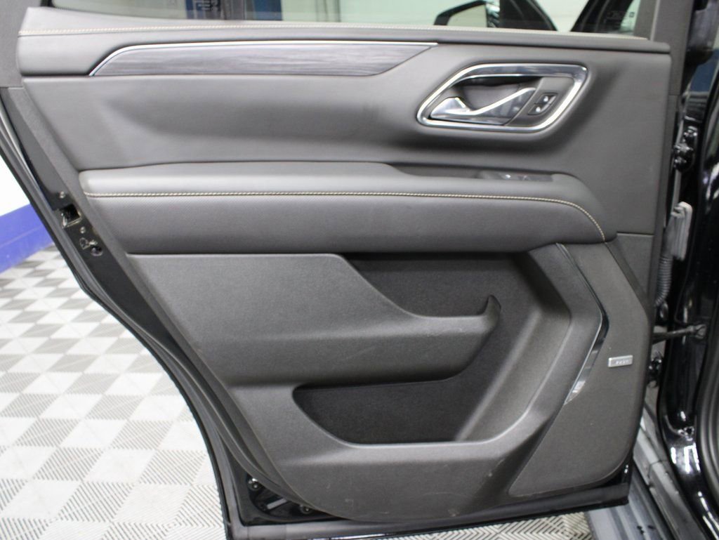 Used 2023 GMC Yukon SLT w/ Max Trailering Package image 61