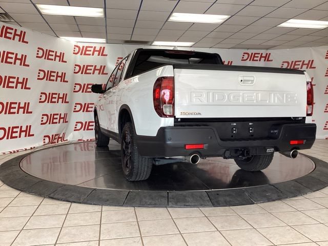 Used 2025 Honda Ridgeline Black Edition image 5