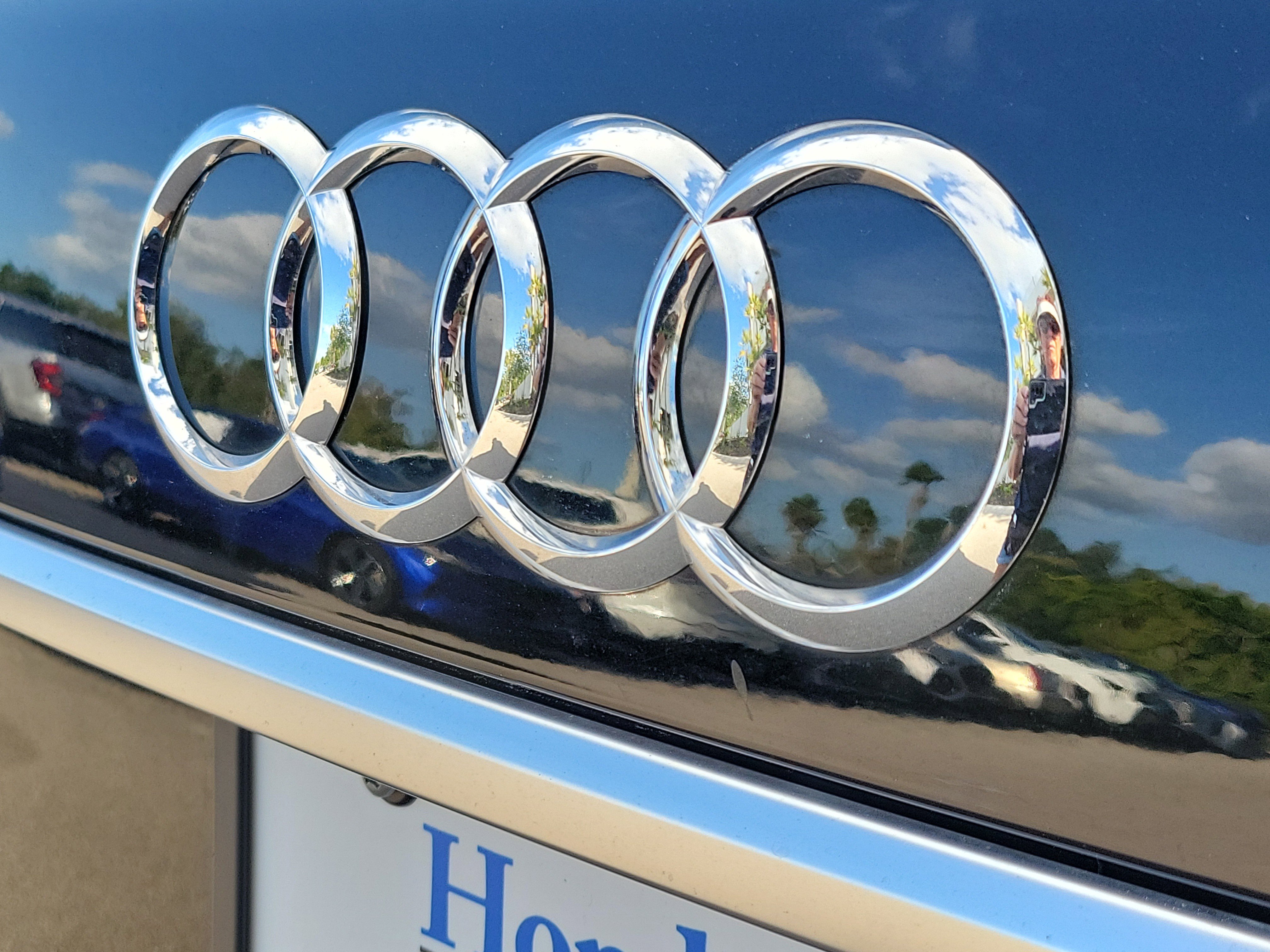 Used 2022 Audi SQ5 Premium Plus image 11