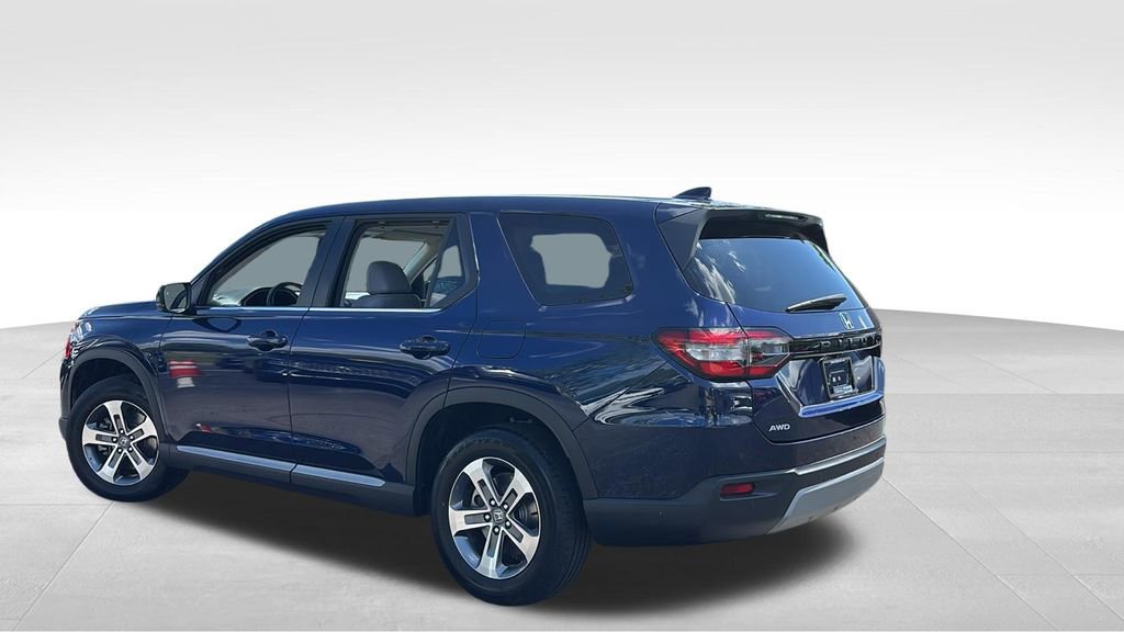 Used 2025 Honda Pilot EX-L image 5