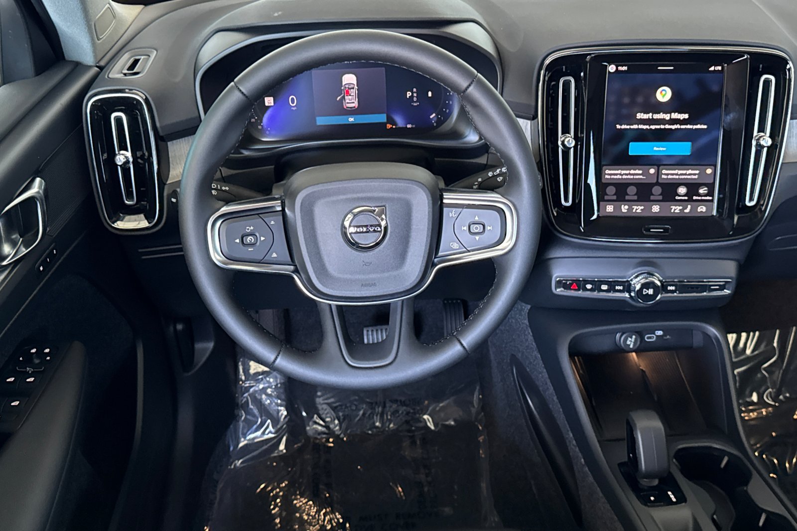 New 2026 Volvo XC40 B5 Core w/ Climate Package AWD/4WD image 16