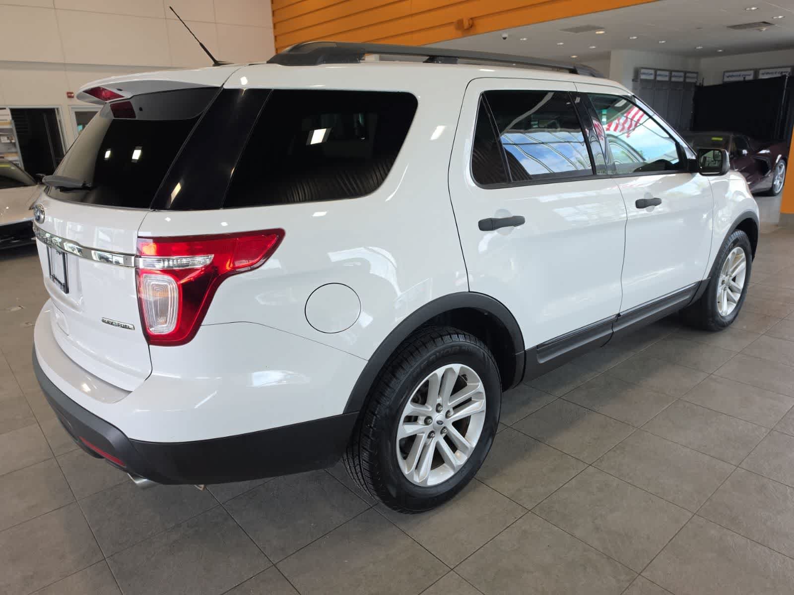 Used 2015 Ford Explorer FWD image 7