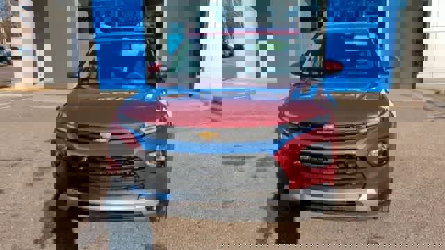 Certified 2022 Chevrolet TrailBlazer LT w/ Driver Confidence Package image 3